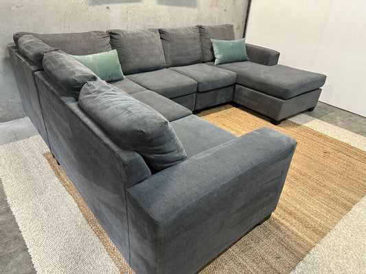 U shape sectional